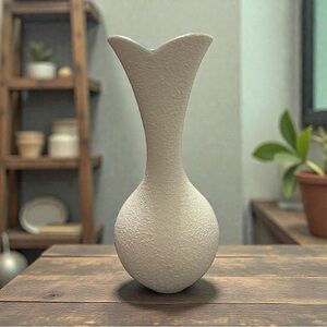 Vintage 1960’s Haeger White Pebble MCM Vase